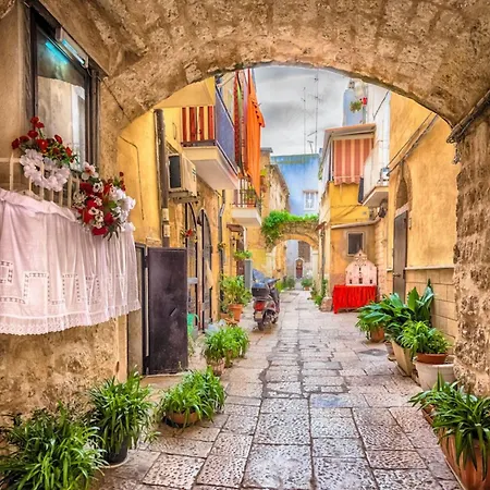 Ada Home In The Centre Of Bari - Happy Rentals